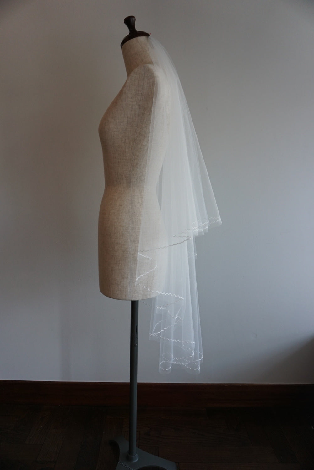 Chain Stitch Middle Veil