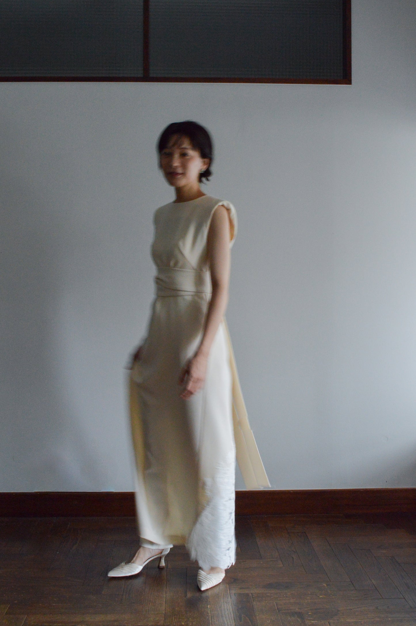 Layered Chic Apron Dress×Lace