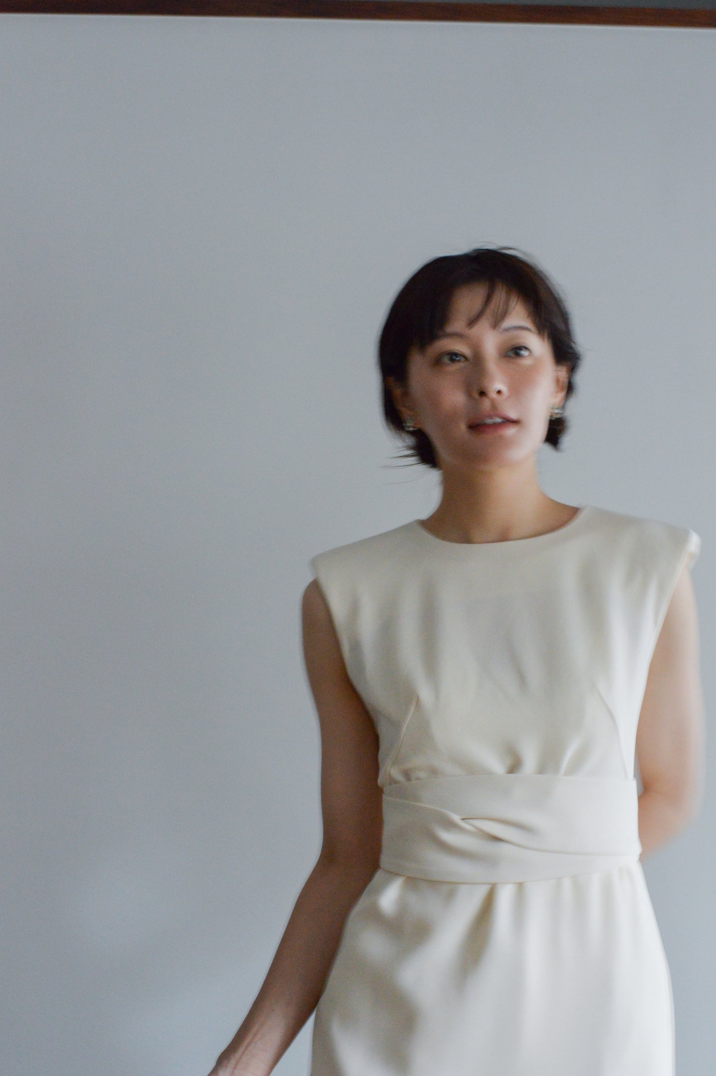 Layered Chic Apron Dress×Lace