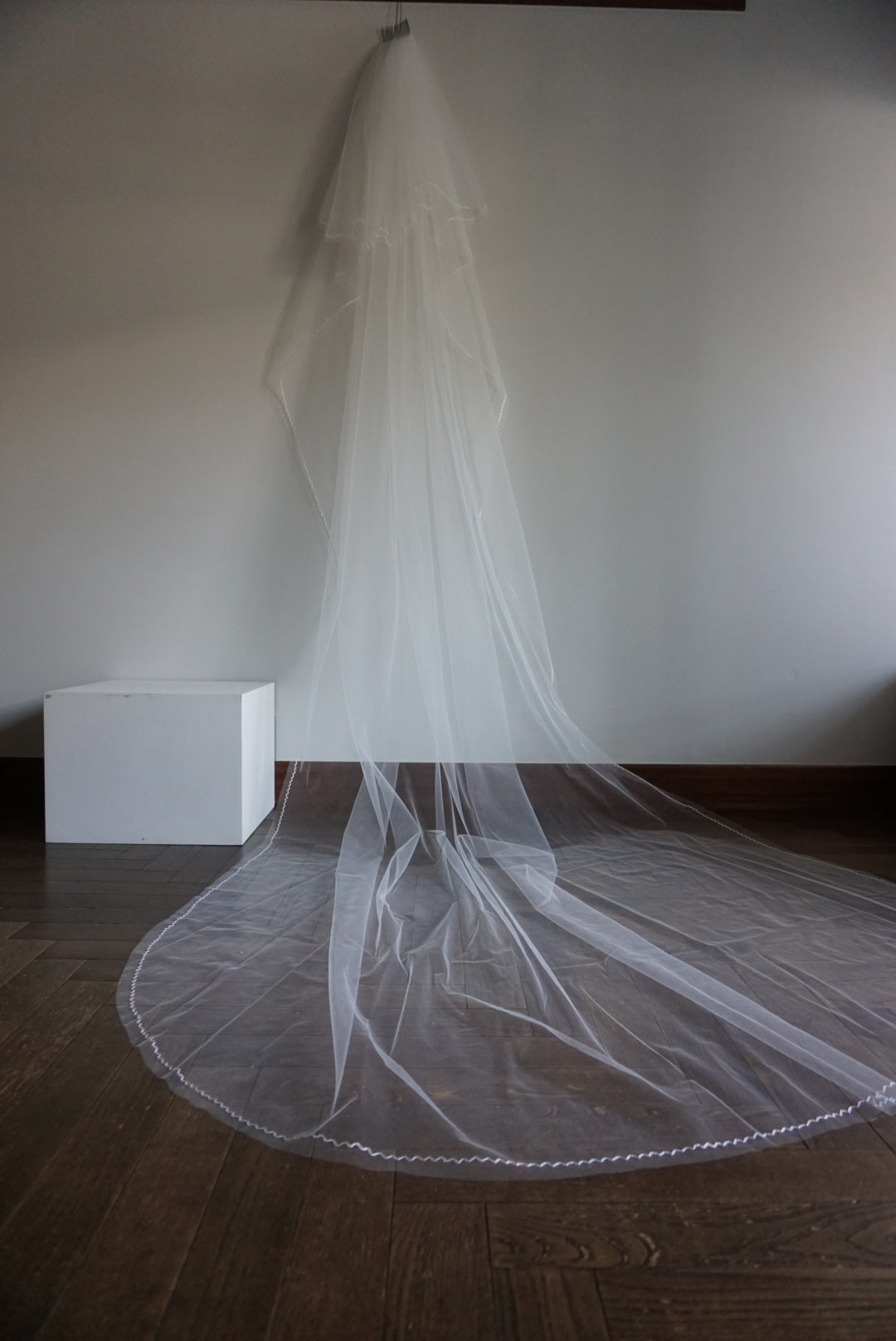 Chain Stitch Long Veil