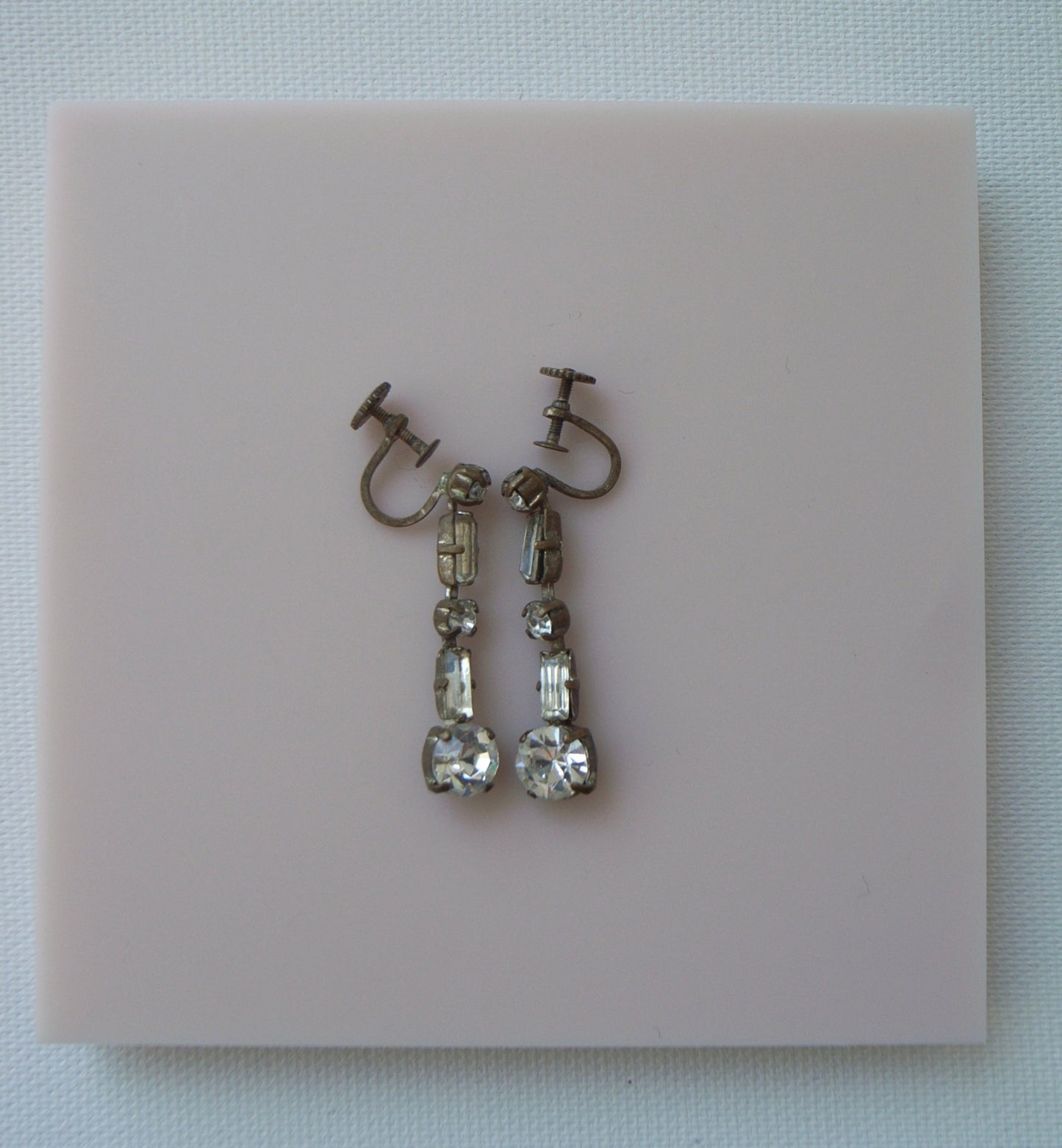 vintage clear stick earrings