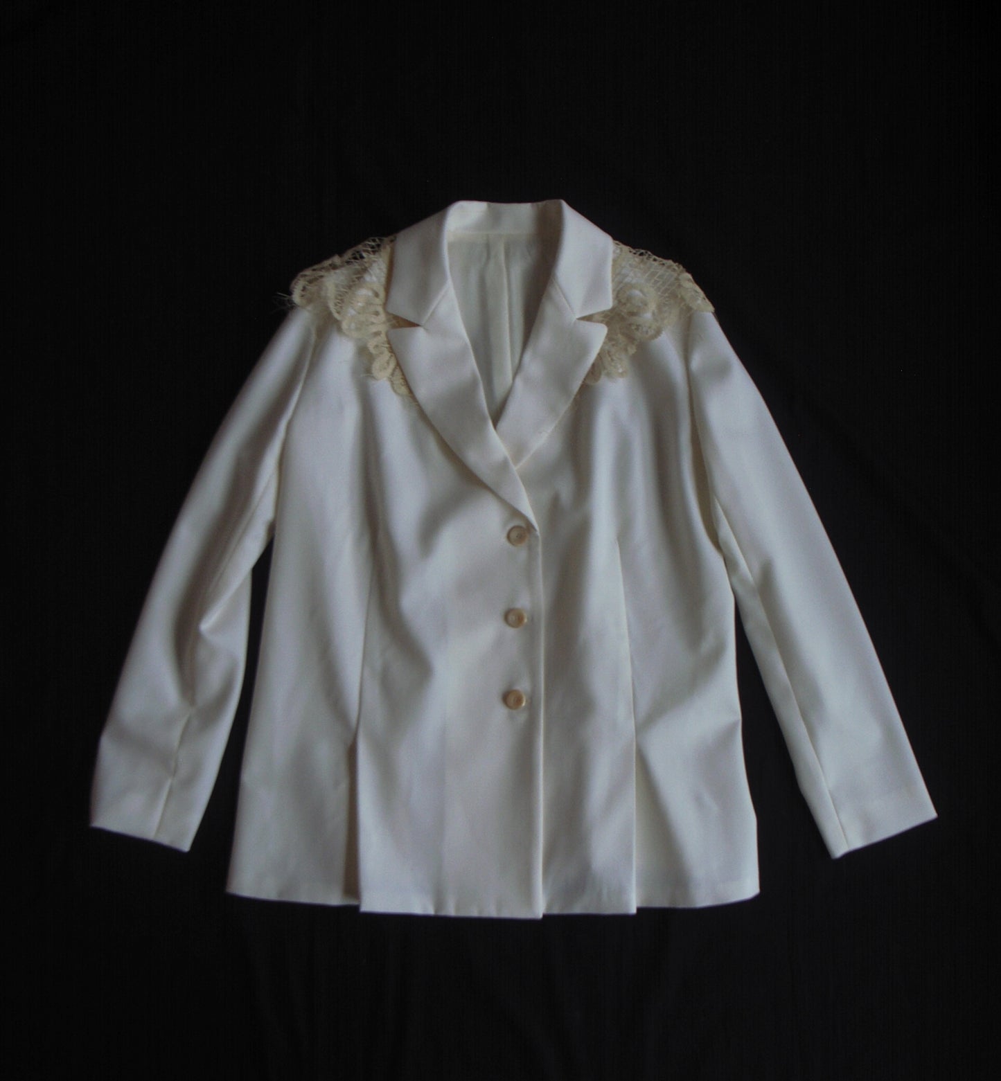 Boxed Poise Jacket – Bobbin Lace Edition